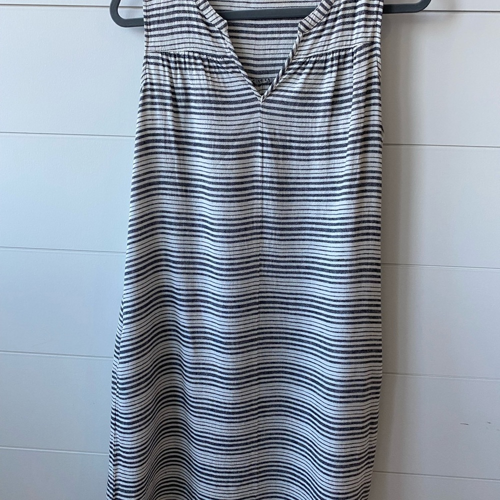 GAP Black and White Linen Sleeveless Dress